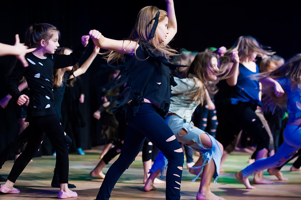 Spin Freekies - “Żywioły Ziemi” ("Teatr Tańca" Wielkiej Orkiesty Świątecznej Pomocy w ArtBemie)